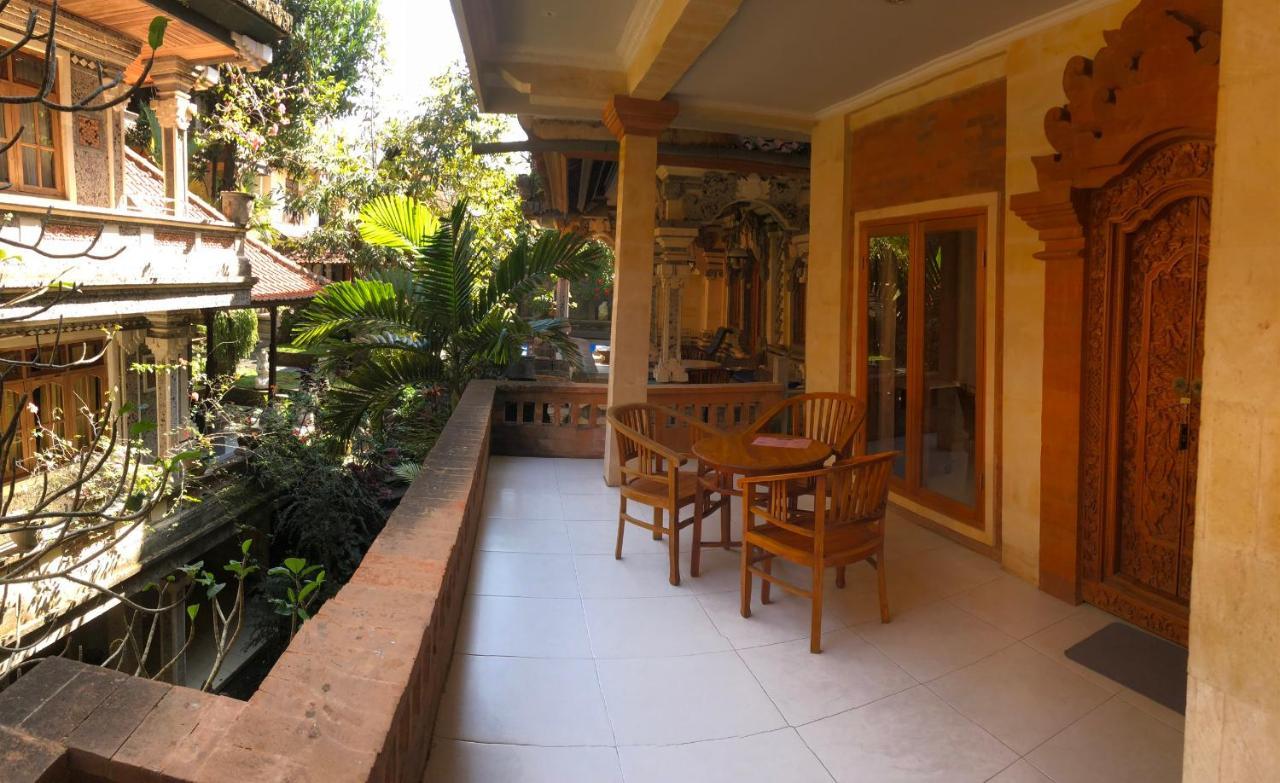 Darma Yogi House Hotel Ubud  Exterior photo